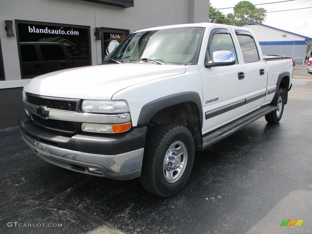2002 Silverado 2500 LS Crew Cab - Summit White / Graphite photo #2