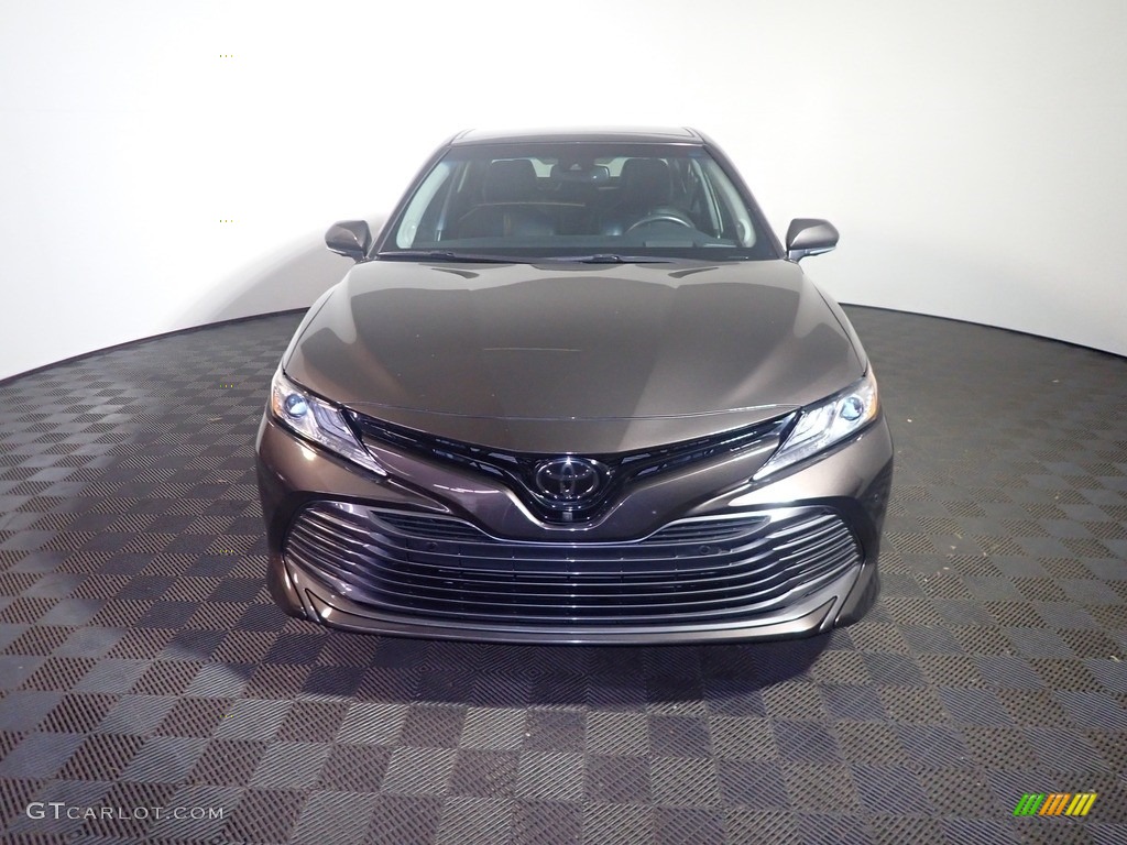 2018 Camry XLE - Brownstone / Black photo #7