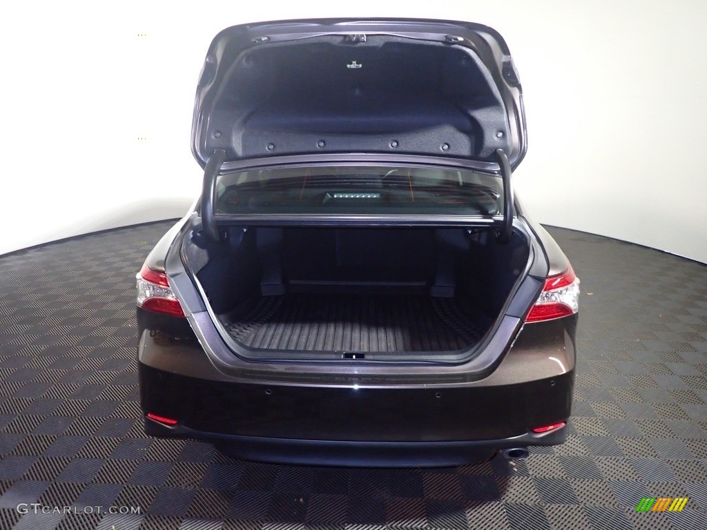 2018 Camry XLE - Brownstone / Black photo #16