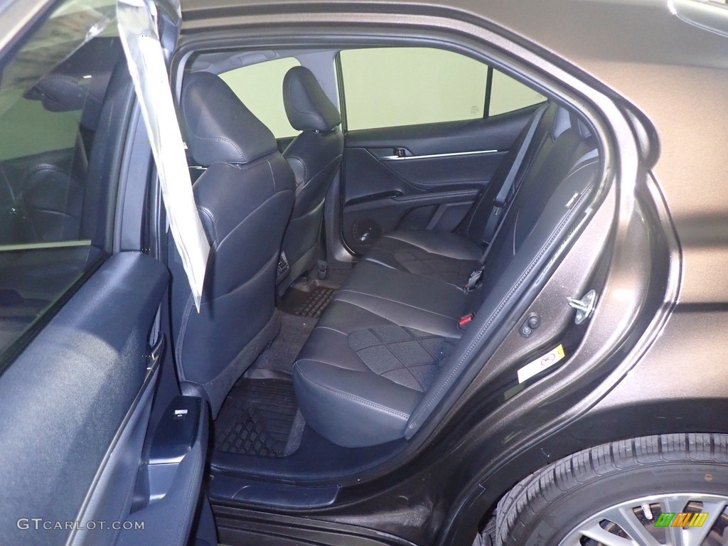 2018 Camry XLE - Brownstone / Black photo #37