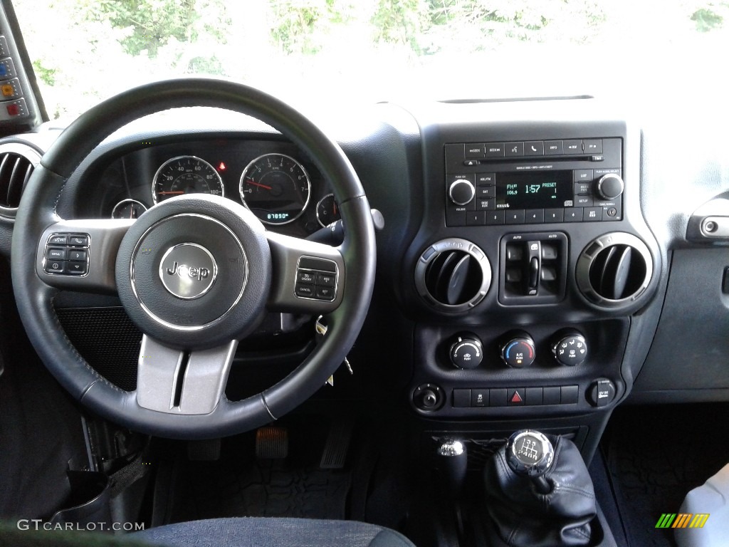 2016 Jeep Wrangler Unlimited Black Bear Edition 4x4 Black Dashboard Photo #142448988