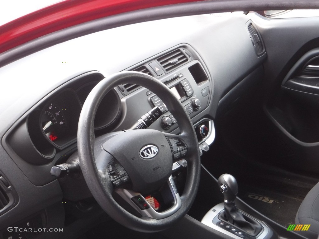 2013 Rio EX 5-Door - Signal Red / Black photo #10