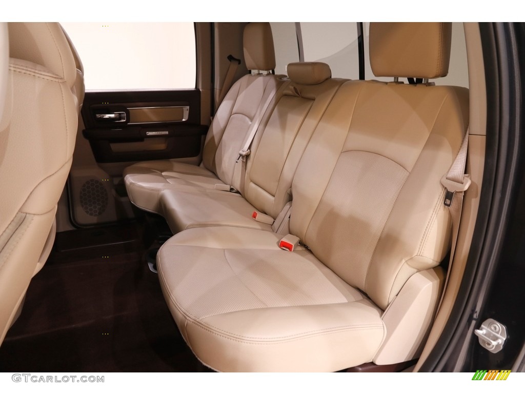 Canyon Brown/Light Frost Beige Interior 2016 Ram 1500 Laramie Crew Cab 4x4 Photo #142454283