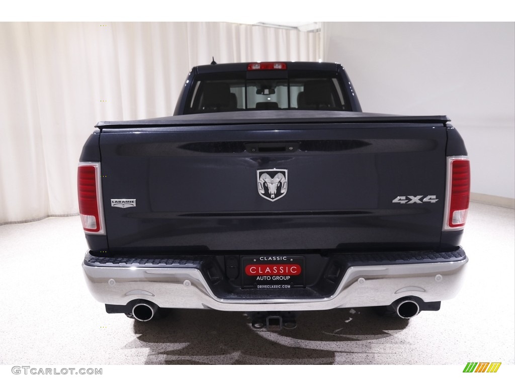 2016 1500 Laramie Crew Cab 4x4 - Maximum Steel Metallic / Canyon Brown/Light Frost Beige photo #18