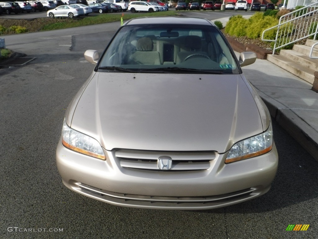 2002 Accord LX Sedan - Naples Gold Metallic / Ivory photo #7