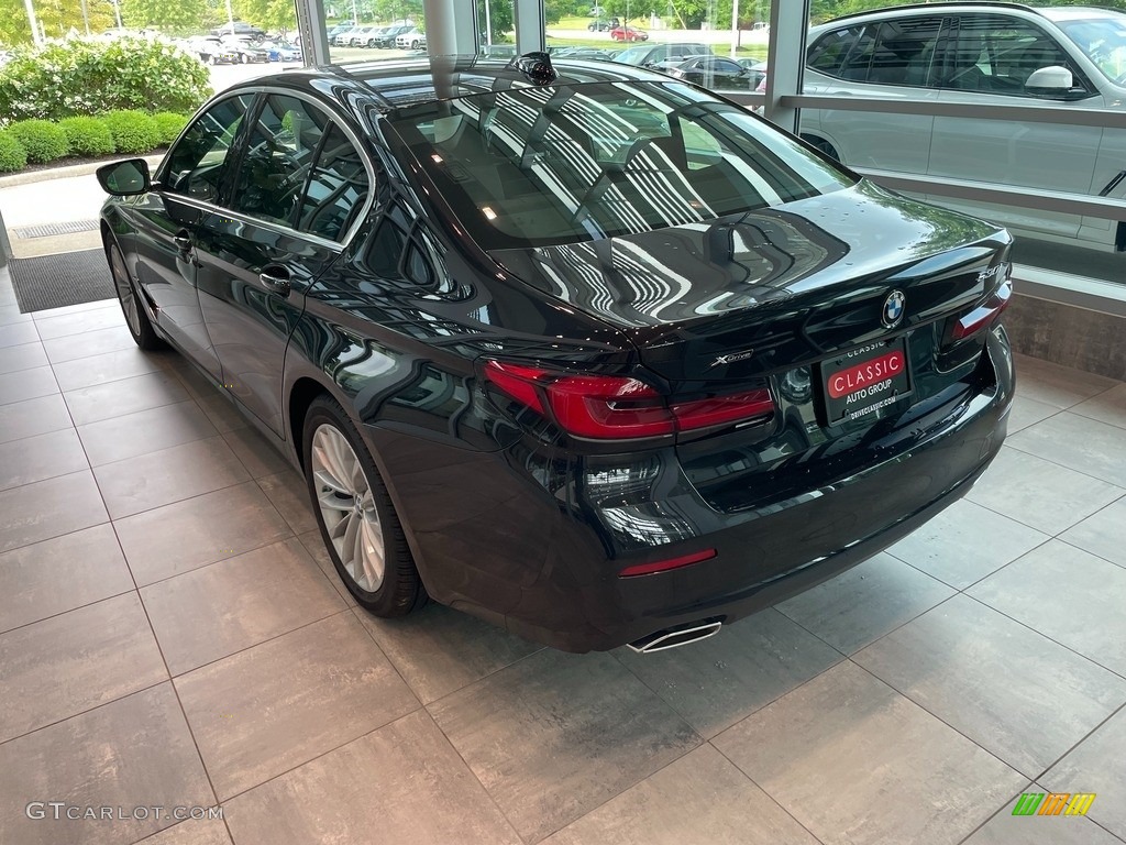 2021 5 Series 530i xDrive Sedan - Black Sapphire Metallic / Black photo #2