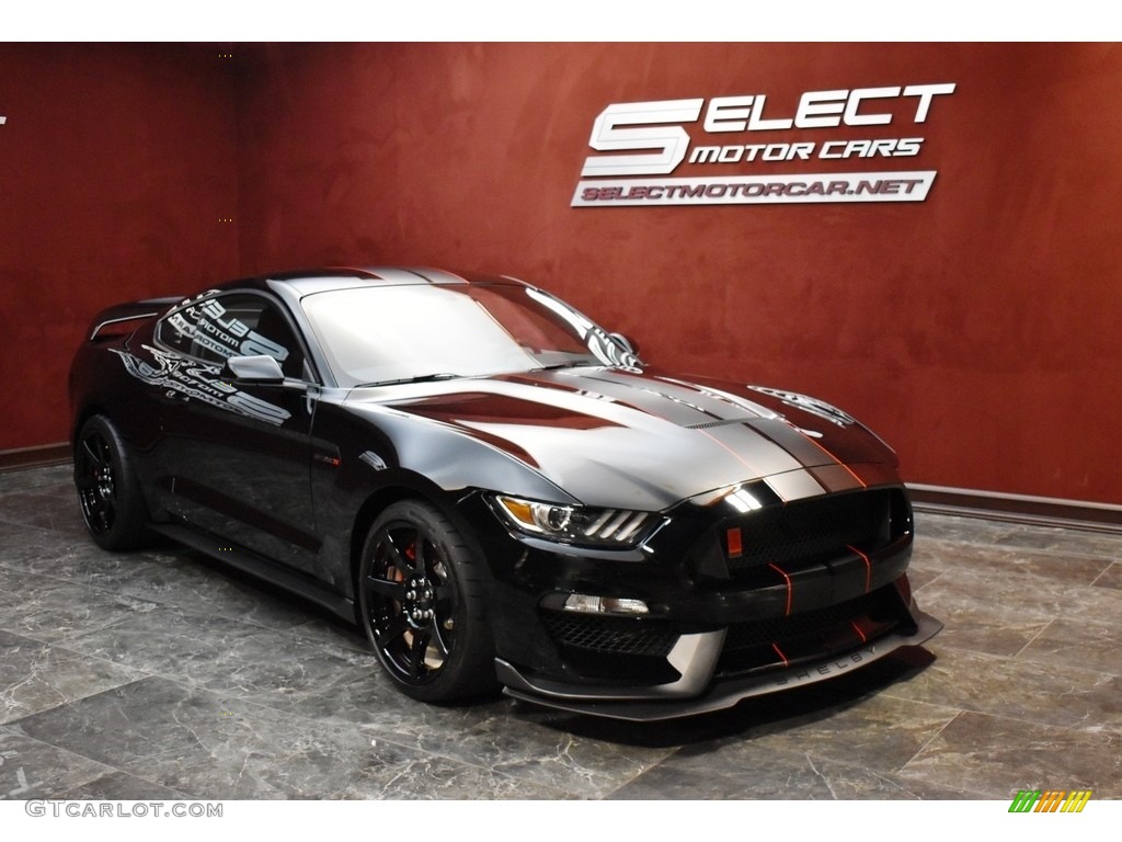 2017 Ford Mustang Shelby GT350R Exterior Photos