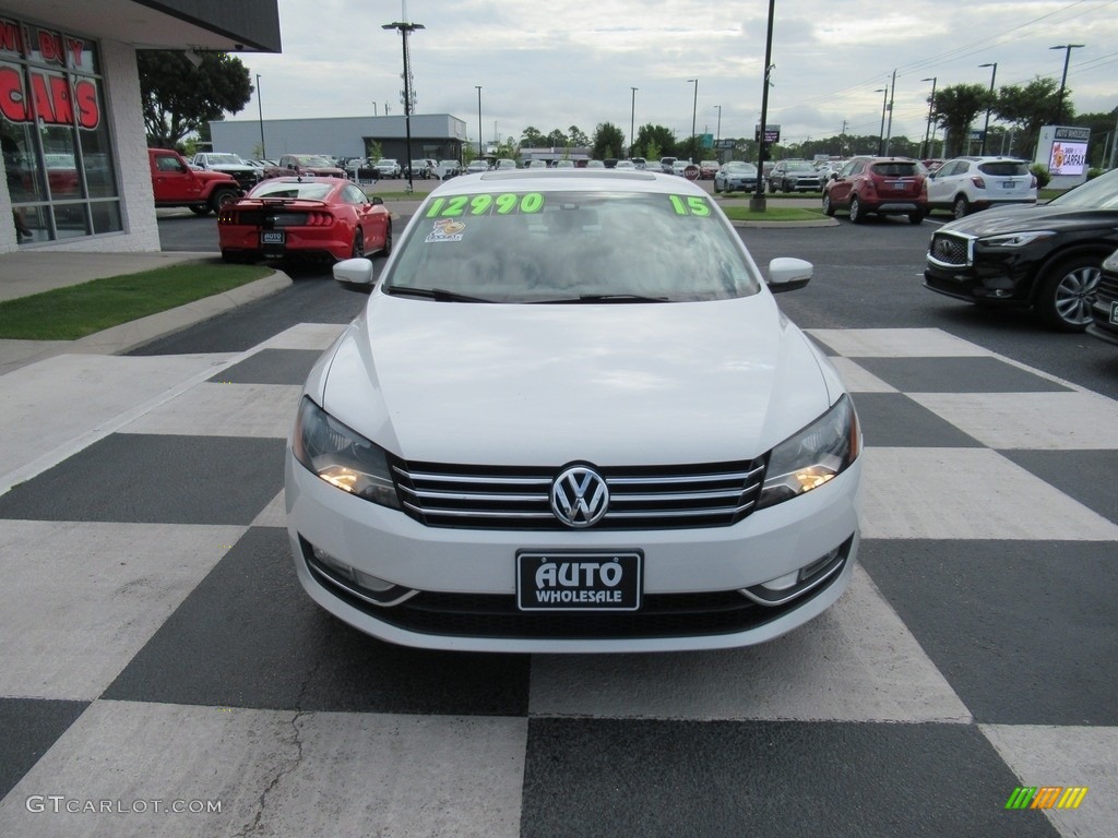 2015 Passat SE Sedan - Candy White / Titan Black photo #2