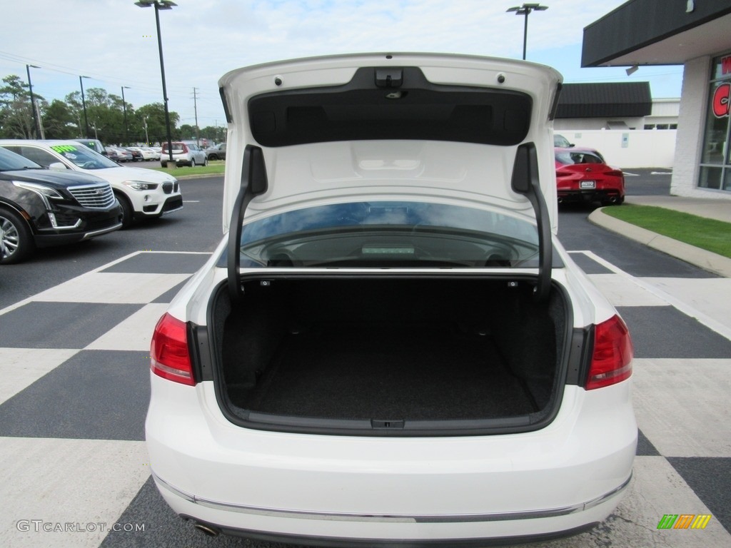 2015 Passat SE Sedan - Candy White / Titan Black photo #5