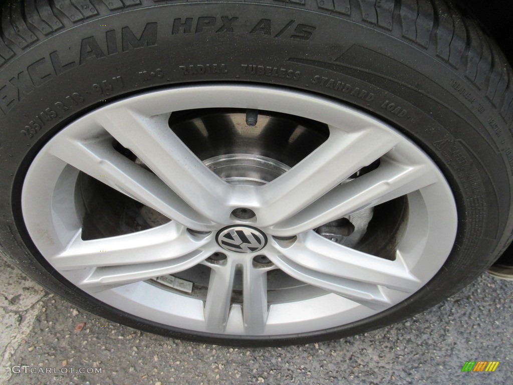 2015 Volkswagen Passat SE Sedan Wheel Photos