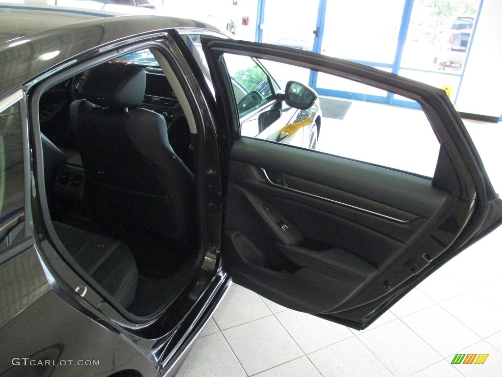 2018 Accord Touring Sedan - Kona Coffee Metallic / Black photo #16