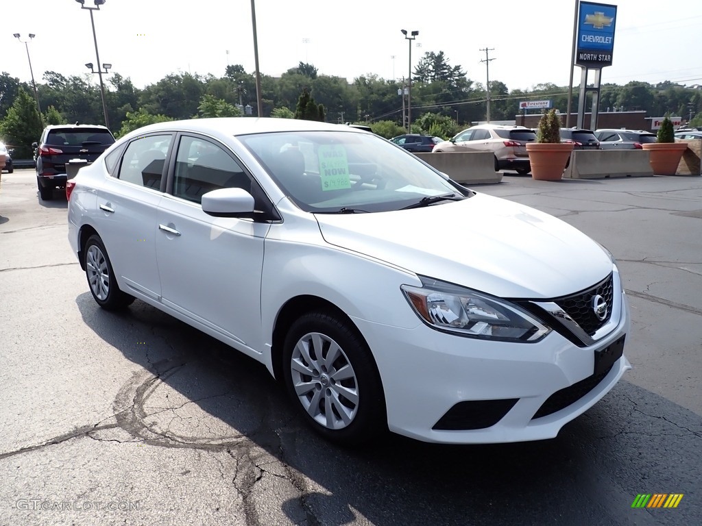 2017 Sentra SV - Aspen White / Charcoal photo #11