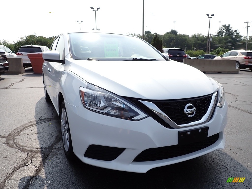 2017 Sentra SV - Aspen White / Charcoal photo #12