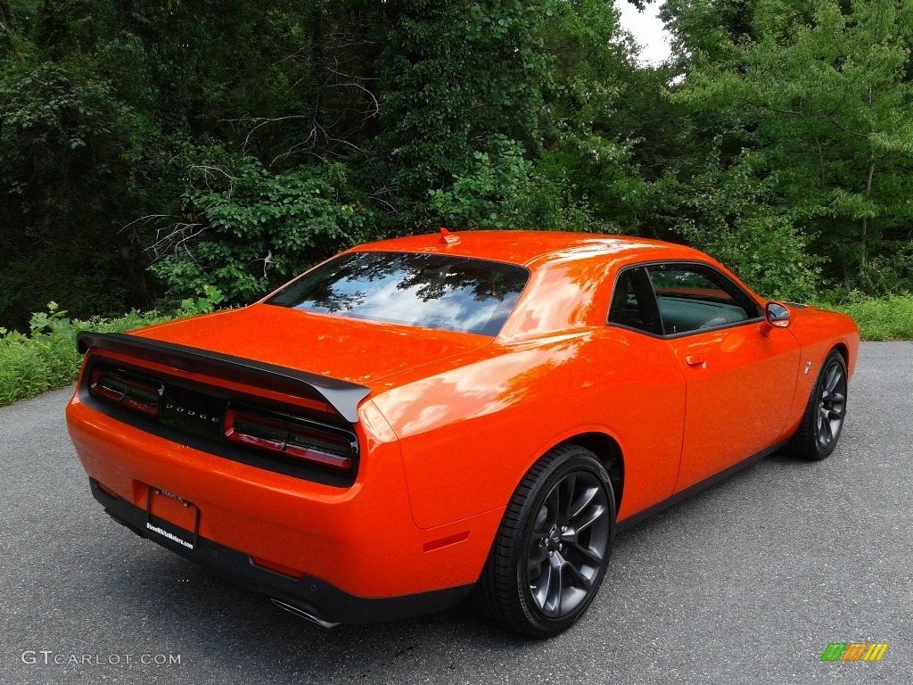 2021 Challenger R/T Scat Pack - Go Mango / Black photo #6