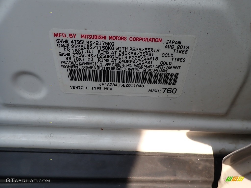 2014 Outlander SE S-AWC - Diamond White Pearl / Black photo #5