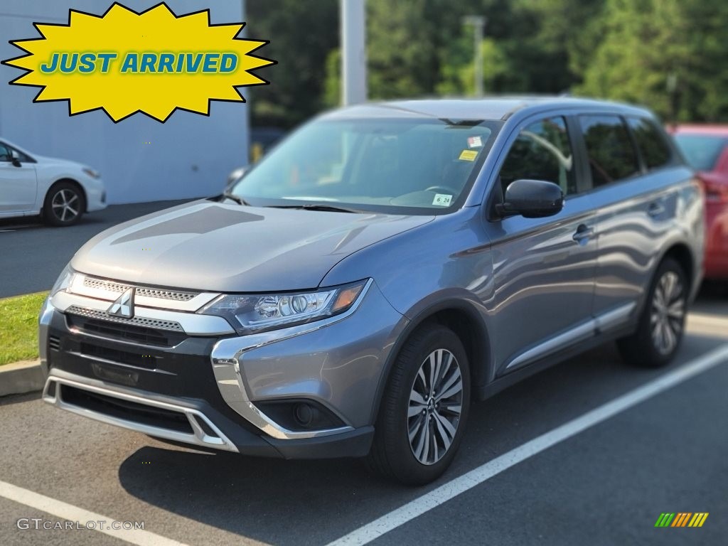 Mercury Gray Metallic Mitsubishi Outlander