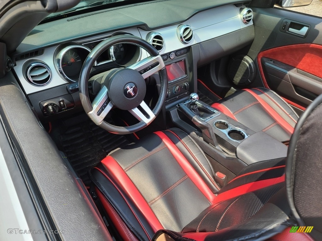 2006 Mustang GT Deluxe Convertible - Satin Silver Metallic / Red/Dark Charcoal photo #9