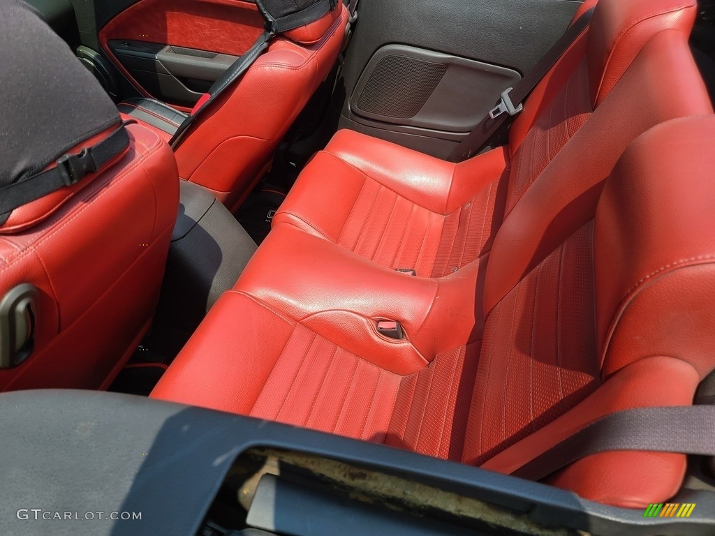 2006 Mustang GT Deluxe Convertible - Satin Silver Metallic / Red/Dark Charcoal photo #11