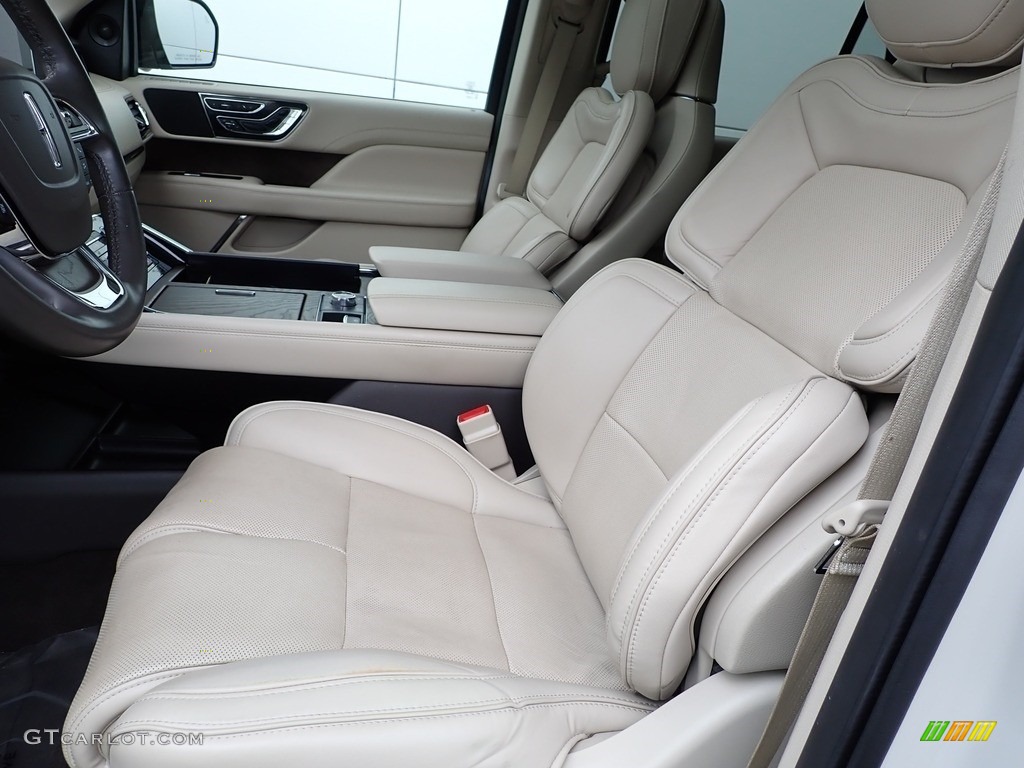 2019 Lincoln Navigator Reserve 4x4 Front Seat Photo #142469531