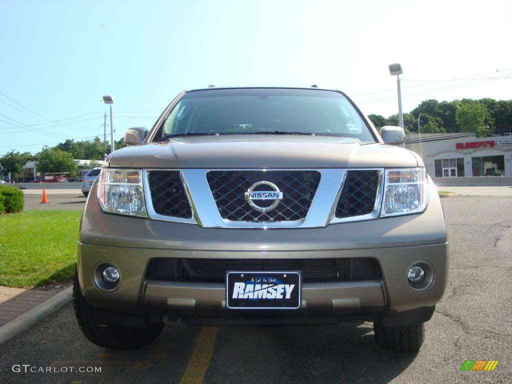 2006 Pathfinder SE 4x4 - Granite Metallic / Desert photo #1