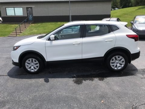 2019 Nissan Rogue Sport S Data, Info and Specs