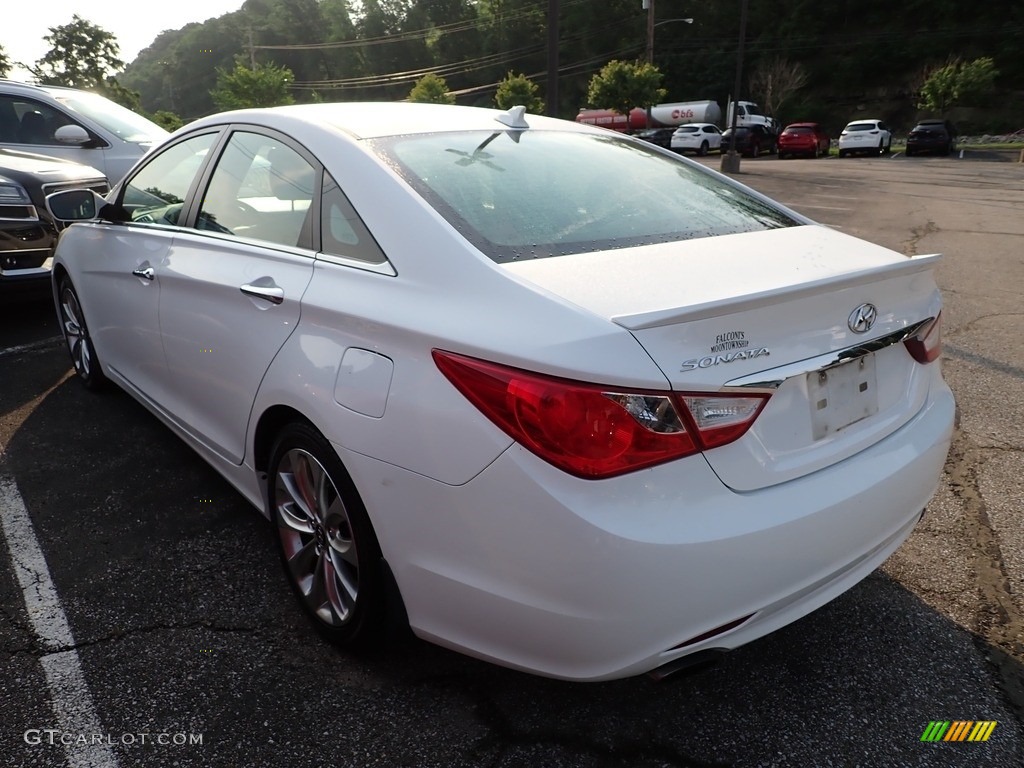 2013 Sonata SE - Shimmering White / Black photo #2