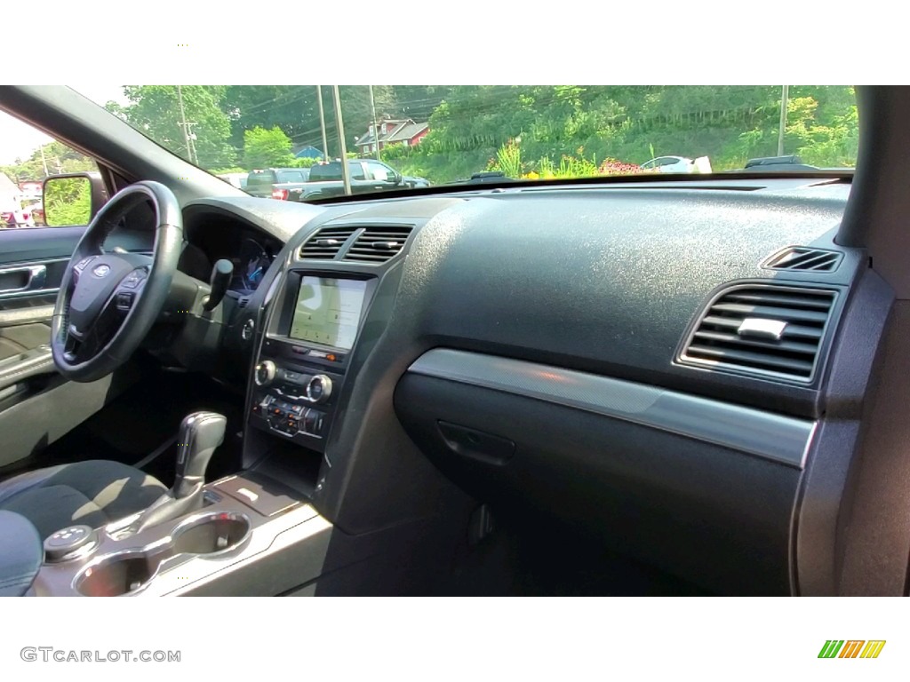 2018 Explorer XLT 4WD - Burgundy Velvet / Ebony Black photo #27