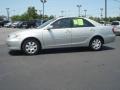 Lunar Mist Metallic - Camry LE Photo No. 2