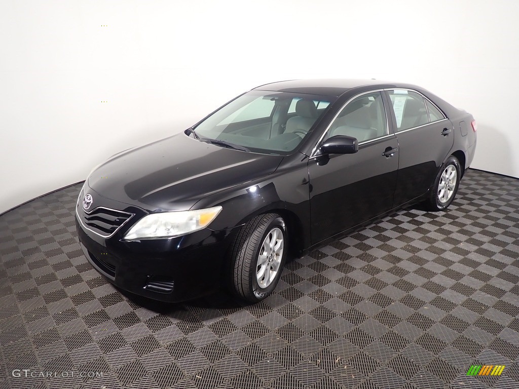 2011 Camry LE - Black / Ash photo #8