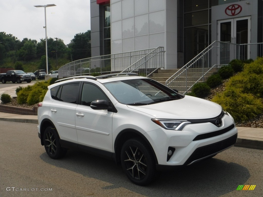 2018 RAV4 SE AWD - Super White / Black photo #1