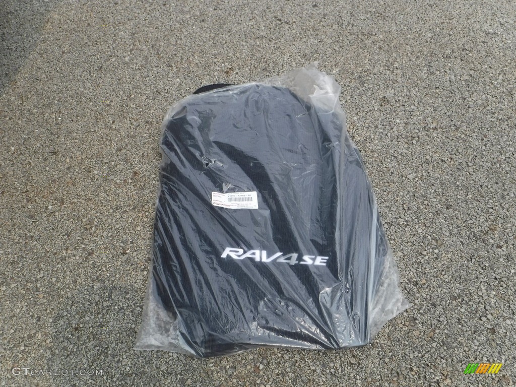 2018 RAV4 SE AWD - Super White / Black photo #26