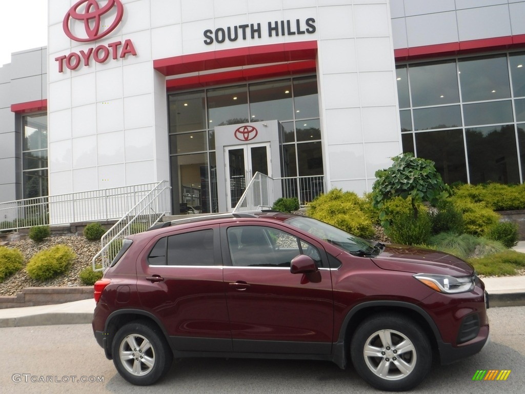 2017 Trax LT AWD - Crimson Metallic / Jet Black photo #2