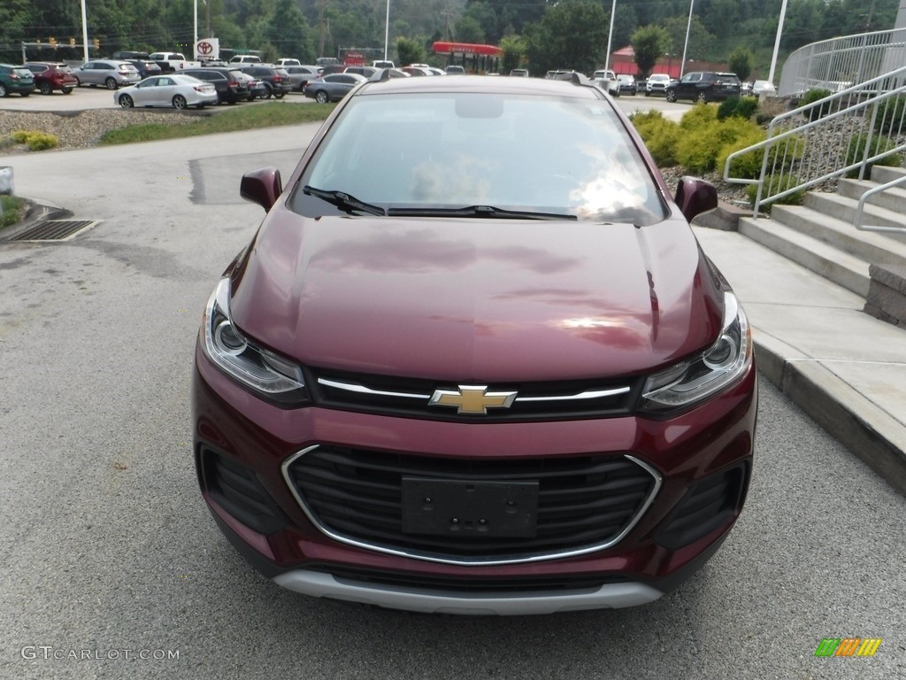 2017 Trax LT AWD - Crimson Metallic / Jet Black photo #7