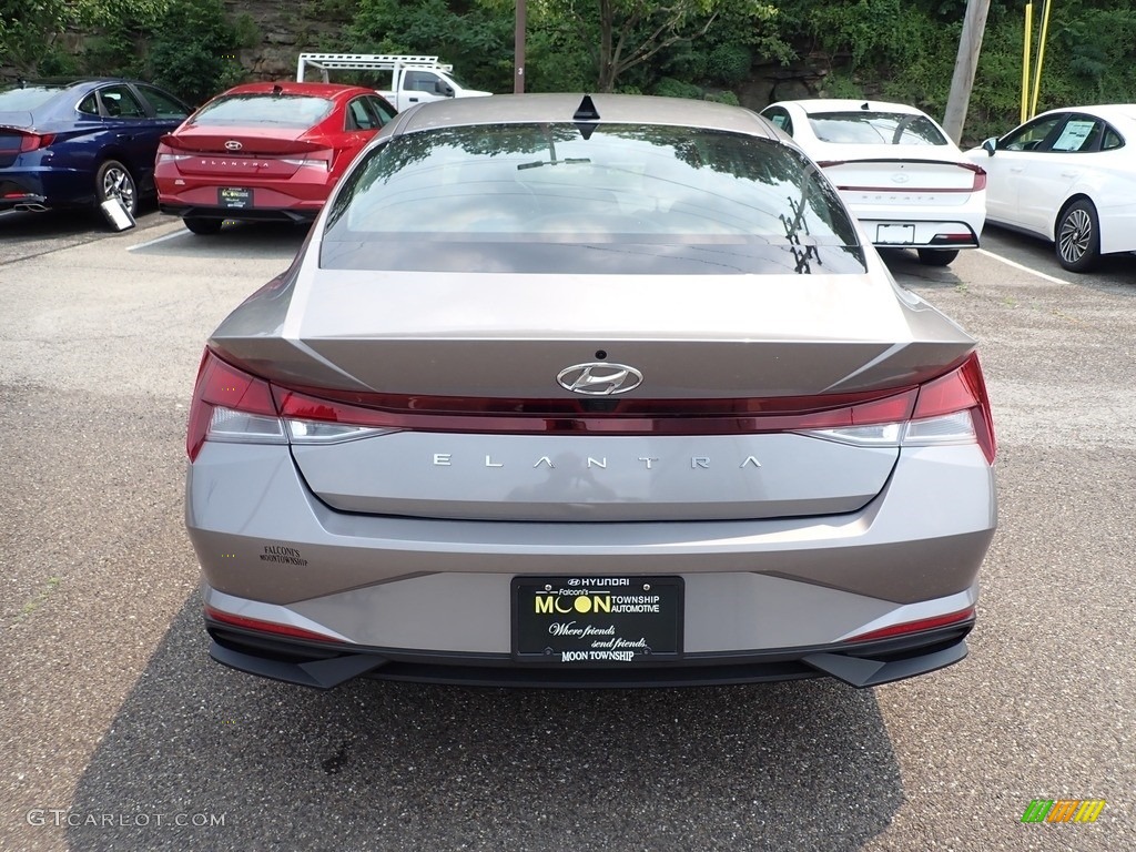 2021 Elantra SEL - Fluid Metal / Black photo #8