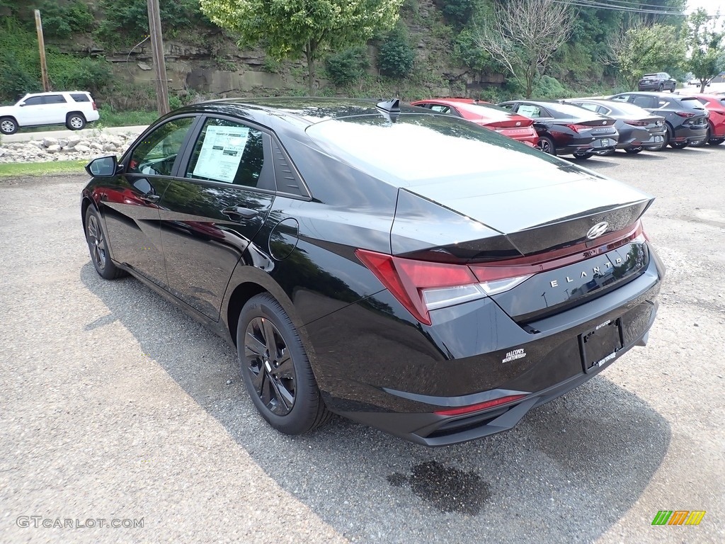 2021 Elantra SEL - Phantom Black / Black photo #7