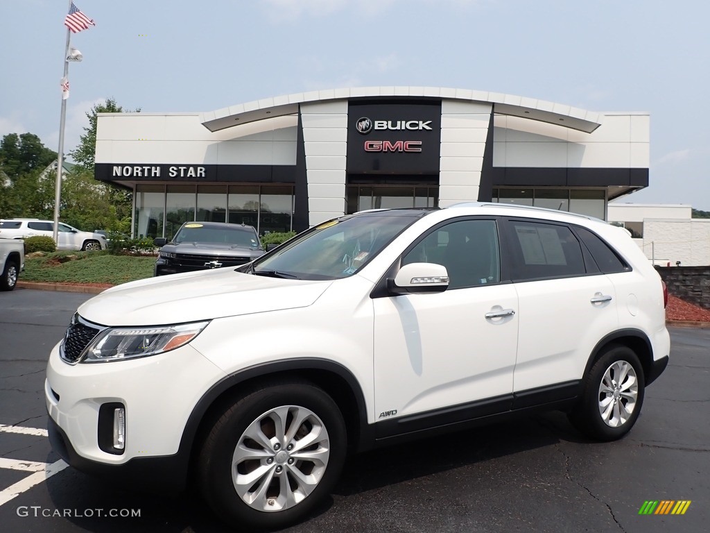 Snow White Pearl Kia Sorento