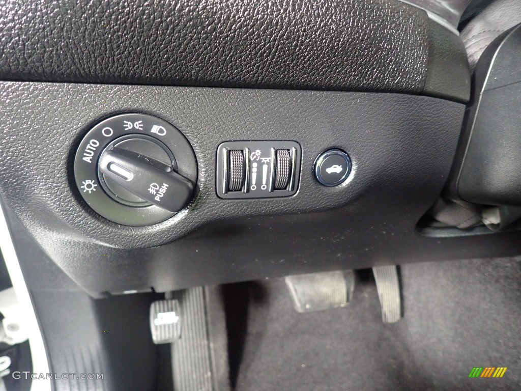 2020 Challenger GT AWD - White Knuckle / Black photo #22