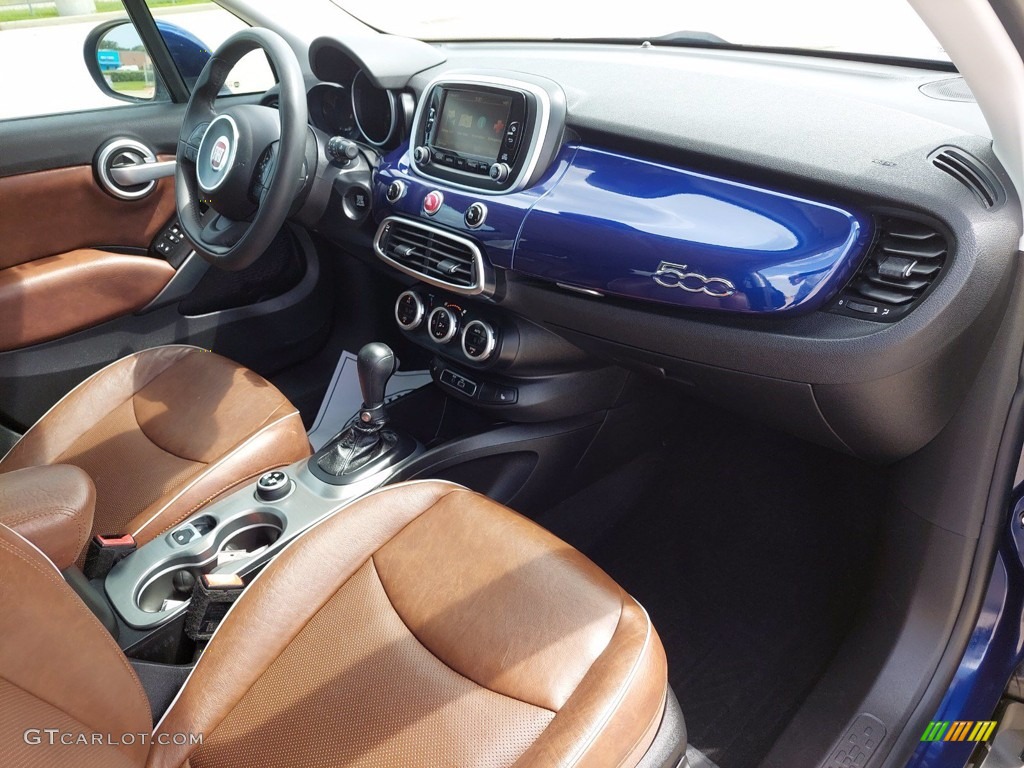 2016 Fiat 500X Lounge Interior Color Photos