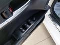 Super White - Camry SE Photo No. 14
