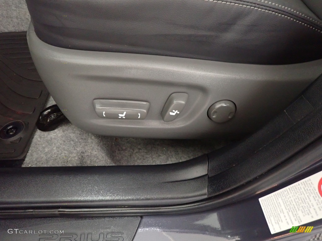 2014 Prius Four Hybrid - Winter Gray Metallic / Misty Gray photo #25
