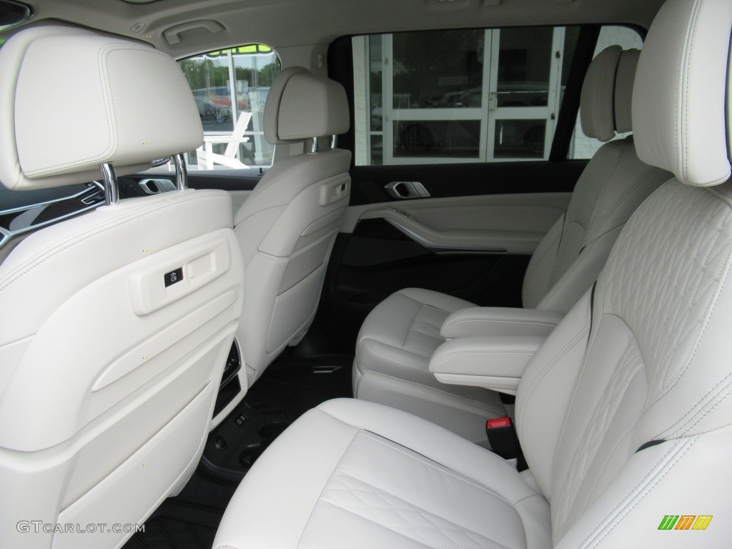 2021 BMW X7 xDrive40i Rear Seat Photo #142502287