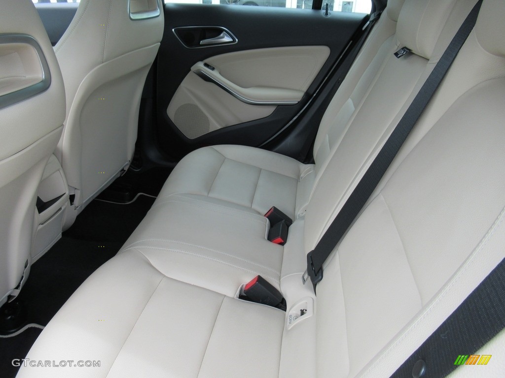 2014 CLA 250 - Cirrus White / Beige photo #13