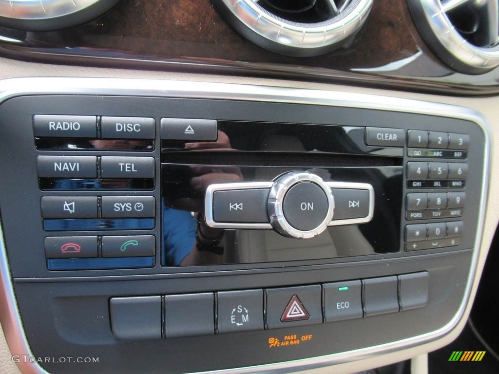 2014 CLA 250 - Cirrus White / Beige photo #19