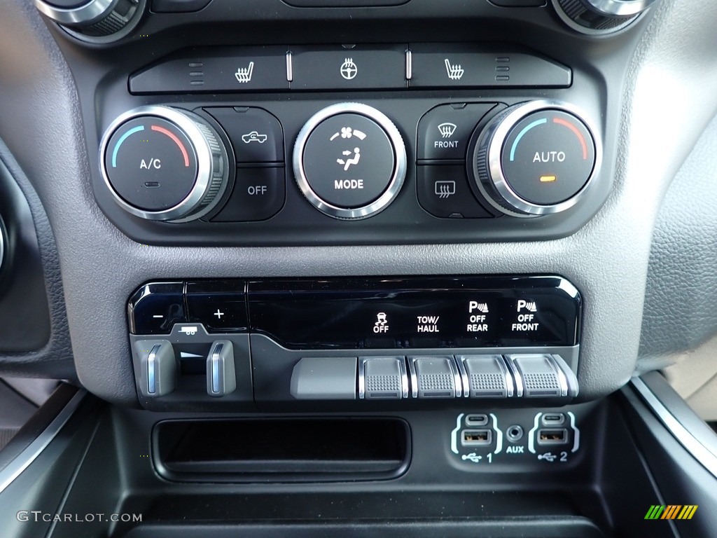 2021 Ram 1500 Big Horn Crew Cab 4x4 Controls Photo #142503300