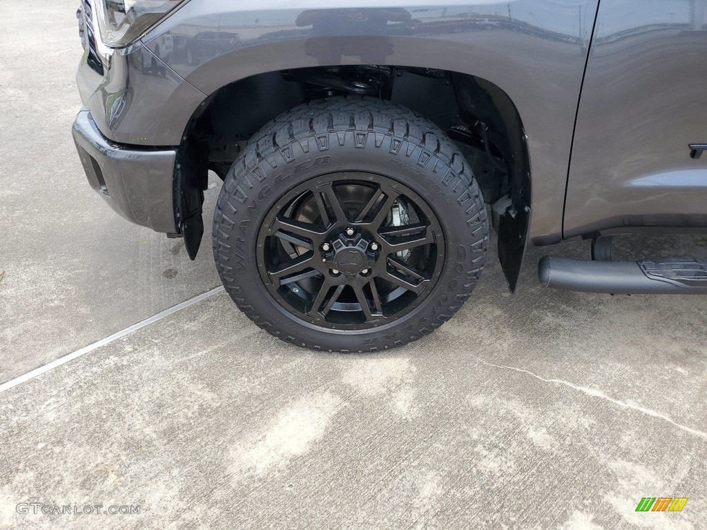 2020 Tundra SR5 CrewMax 4x4 - Cement / Black photo #9