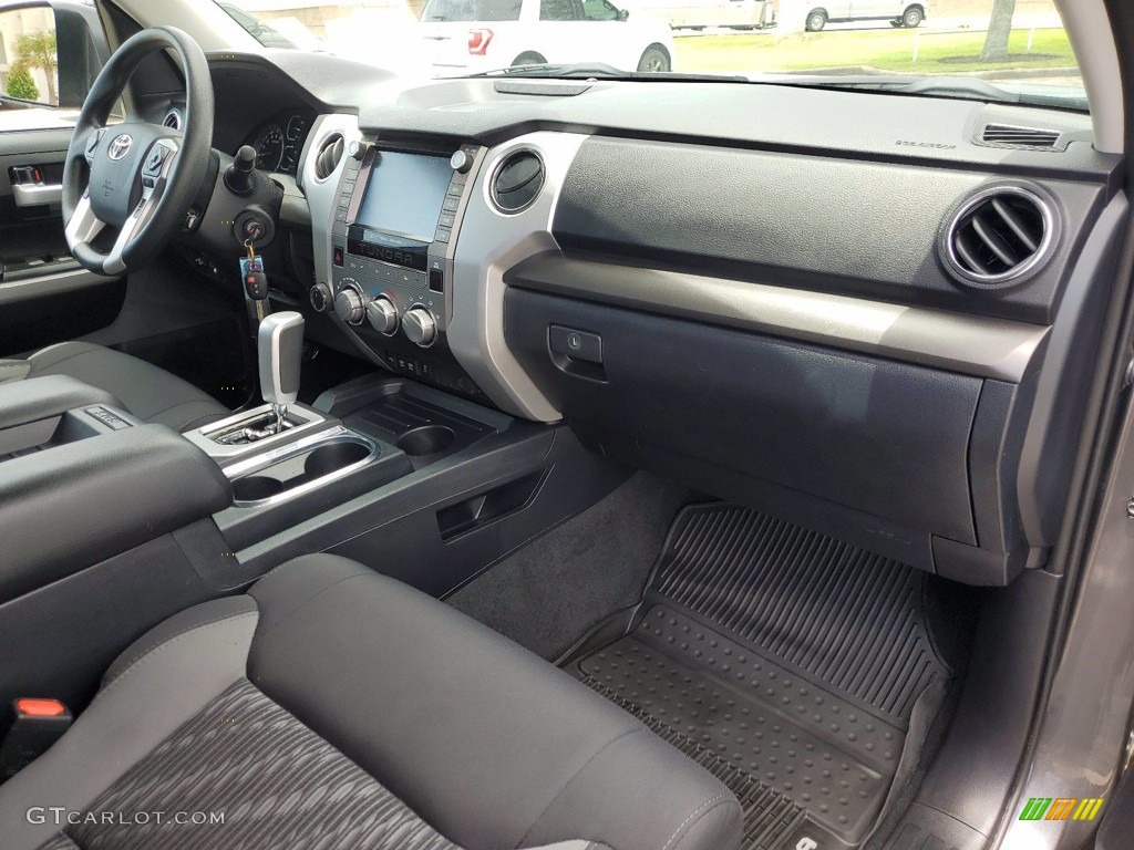 2020 Tundra SR5 CrewMax 4x4 - Cement / Black photo #24