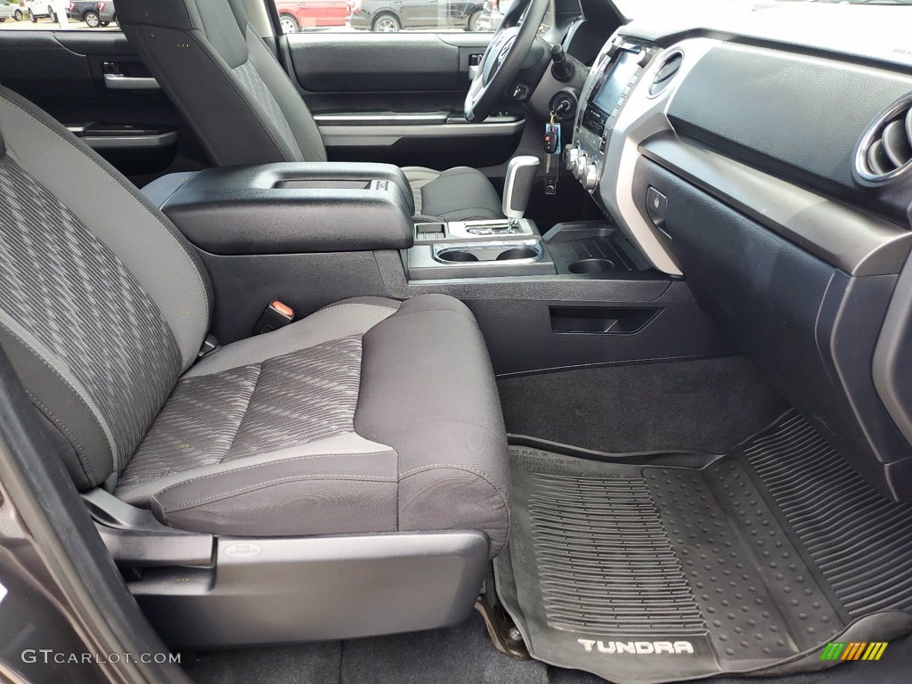 2020 Tundra SR5 CrewMax 4x4 - Cement / Black photo #28