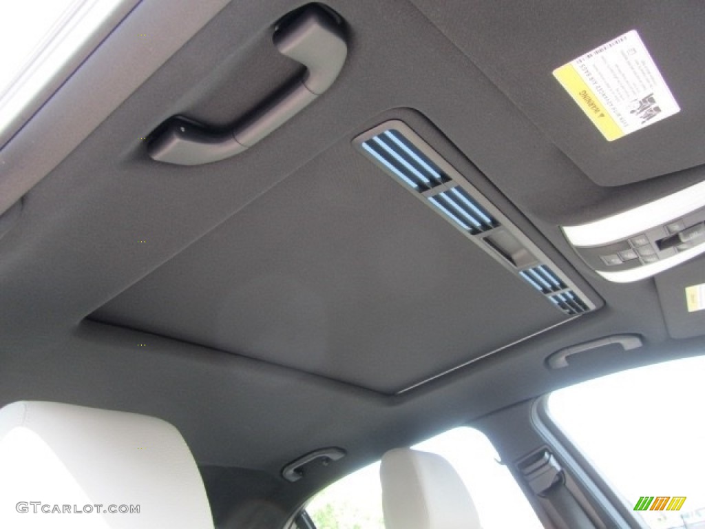 2013 E 350 Sedan - Diamond Silver Metallic / Ash/Dark Grey photo #23