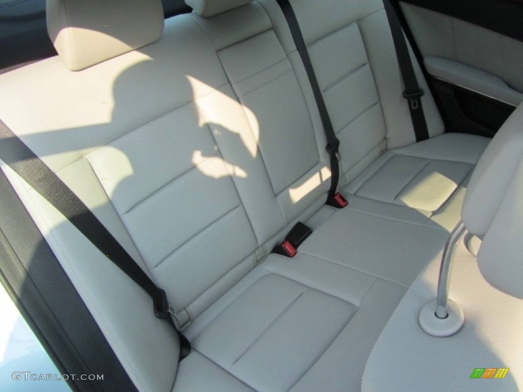2013 E 350 Sedan - Diamond Silver Metallic / Ash/Dark Grey photo #24