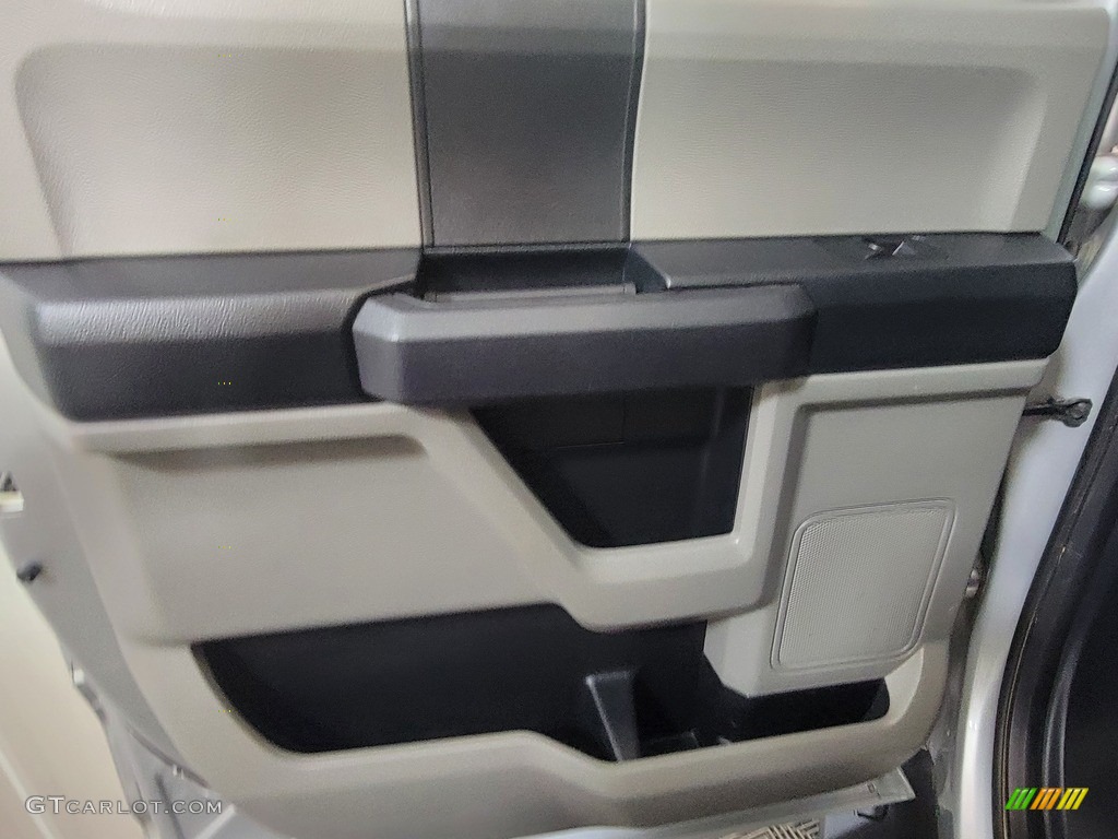 2018 F150 XL SuperCrew 4x4 - Ingot Silver / Earth Gray photo #23